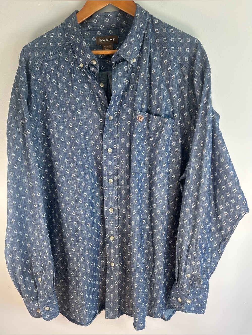 Ariat Men's Dillon Classic Fit Shirt Size XXL Long Sleeve Western Chambray Blue
